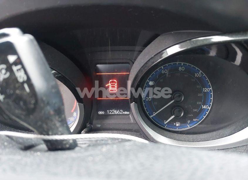 Photo 7 of 2016 Toyota Corolla S PLUS (VIN 5YFBURHE1GP432923)