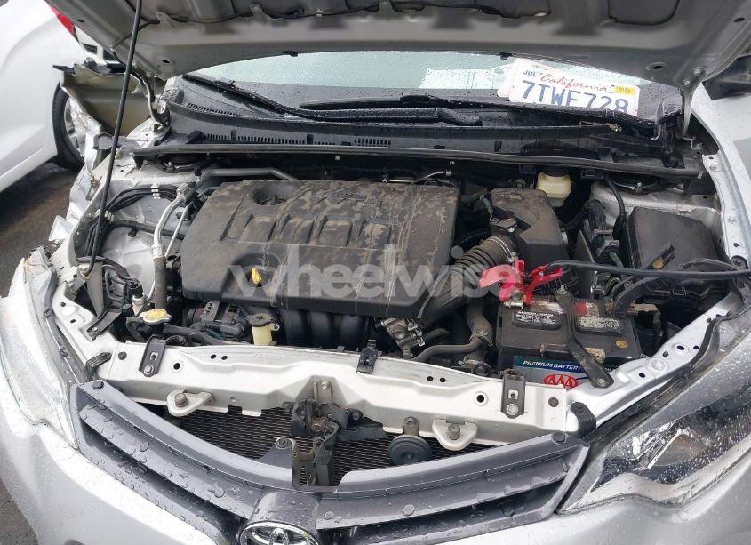 Photo 10 of 2016 Toyota Corolla LE PLUS (VIN 5YFBURHE1GP437216)