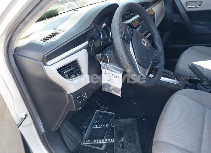 Photo 19 of 2016 Toyota Corolla LE PLUS (VIN 5YFBURHE1GP437216)