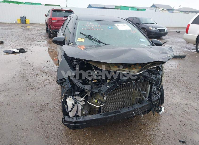 Photo 6 of 2016 Toyota Corolla LE (VIN 5YFBURHE1GP455327)