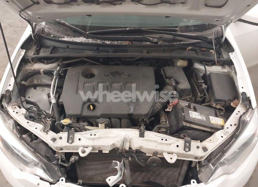 Photo 10 of 2016 Toyota Corolla LE (VIN 5YFBURHE1GP460477)