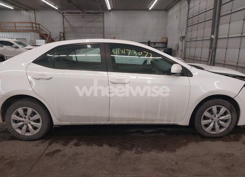 Photo 14 of 2016 Toyota Corolla LE (VIN 5YFBURHE1GP460477)