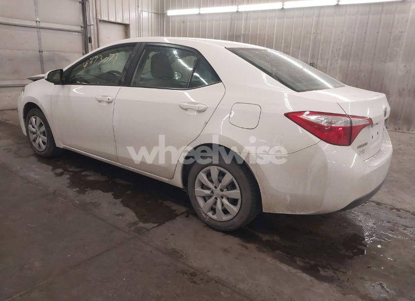 Photo 3 of 2016 Toyota Corolla LE (VIN 5YFBURHE1GP460477)