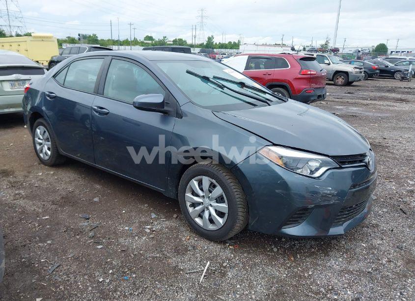 2016 Toyota Corolla LE (VIN 5YFBURHE1GP462682) main photo