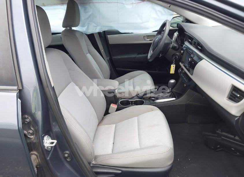 Photo 5 of 2016 Toyota Corolla LE (VIN 5YFBURHE1GP462682)