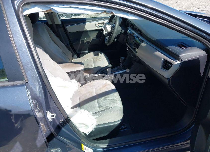 Photo 5 of 2016 Toyota Corolla LE (VIN 5YFBURHE1GP478560)