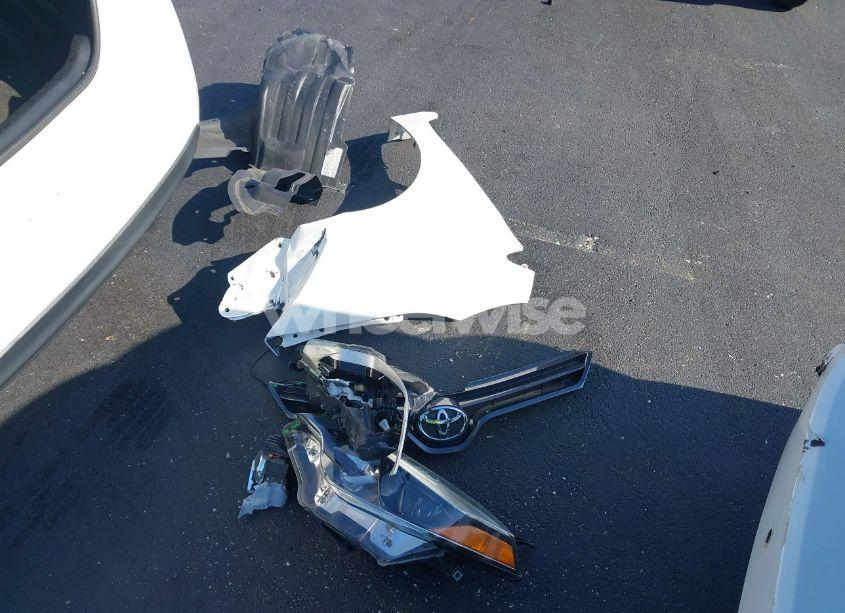 Photo 12 of 2016 Toyota Corolla LE (VIN 5YFBURHE1GP483175)