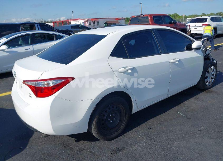 Photo 4 of 2016 Toyota Corolla LE (VIN 5YFBURHE1GP483175)