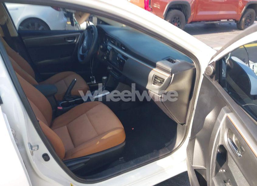 Photo 5 of 2016 Toyota Corolla LE (VIN 5YFBURHE1GP483175)