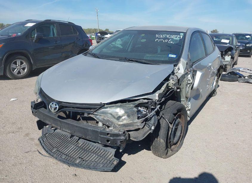 Photo 2 of 2016 Toyota Corolla L (VIN 5YFBURHE1GP494483)