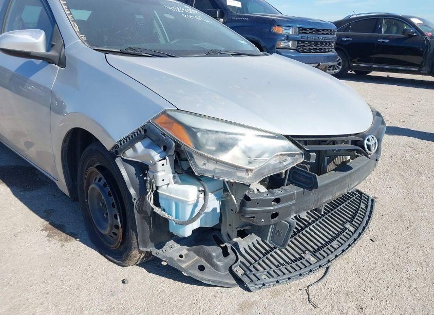 Photo 6 of 2016 Toyota Corolla L (VIN 5YFBURHE1GP494483)