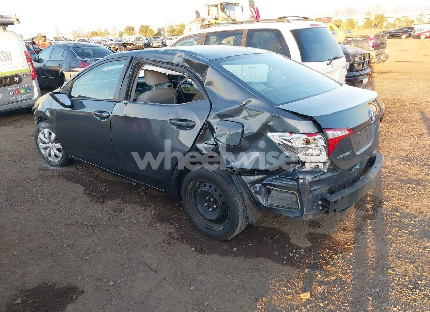 Photo 3 of 2016 Toyota Corolla LE (VIN 5YFBURHE1GP523562)