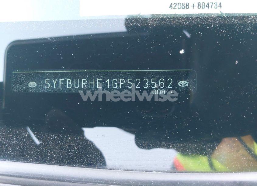 Photo 9 of 2016 Toyota Corolla LE (VIN 5YFBURHE1GP523562)