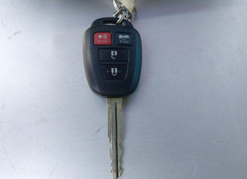 Photo 11 of 2016 Toyota Corolla S PLUS (VIN 5YFBURHE1GP532942)