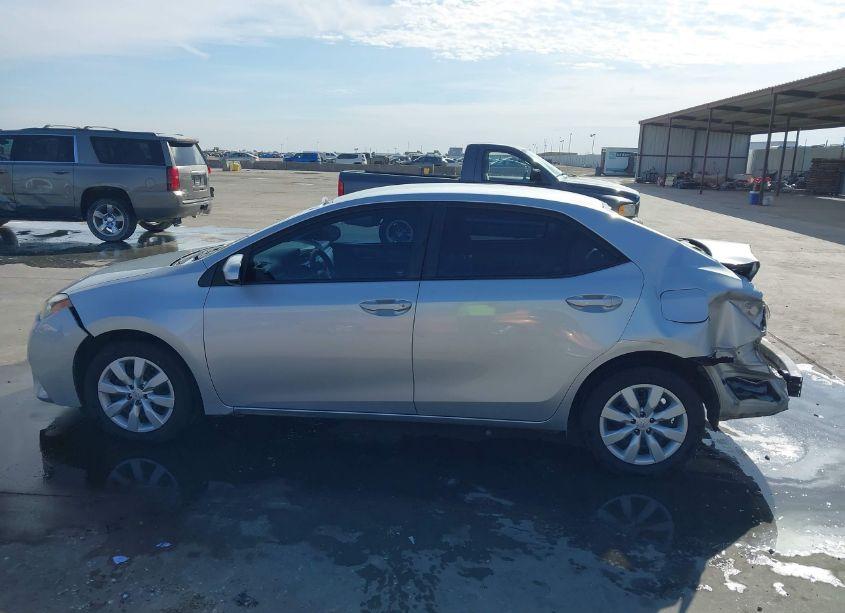 Photo 15 of 2016 Toyota Corolla LE (VIN 5YFBURHE1GP533573)