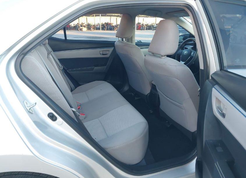 Photo 8 of 2016 Toyota Corolla LE (VIN 5YFBURHE1GP533573)