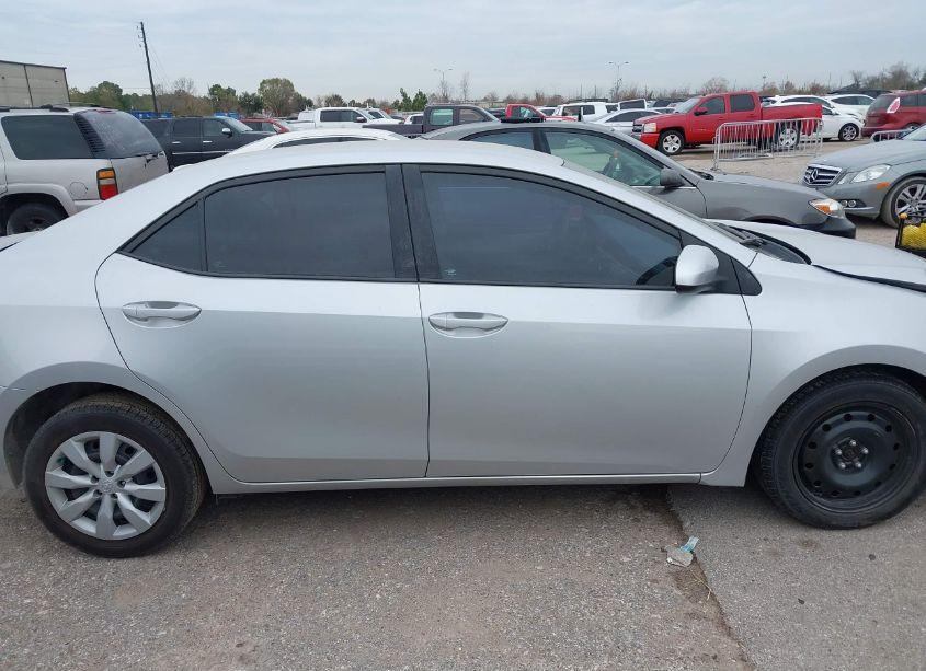 Photo 13 of 2016 Toyota Corolla LE (VIN 5YFBURHE1GP533623)