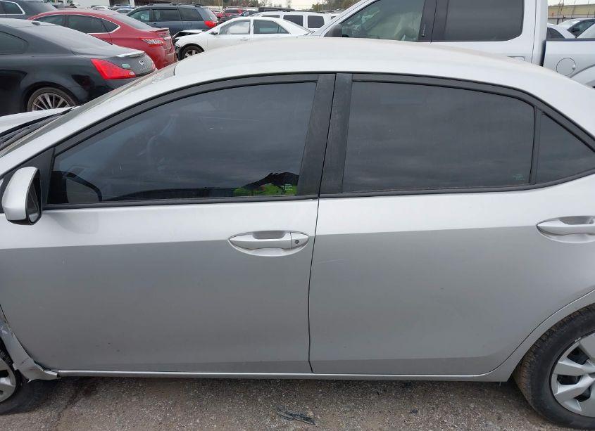 Photo 14 of 2016 Toyota Corolla LE (VIN 5YFBURHE1GP533623)