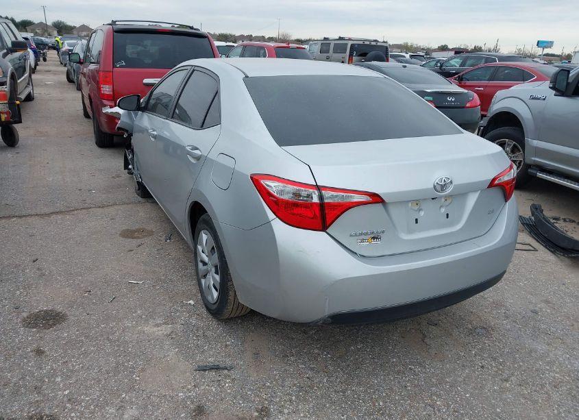 Photo 3 of 2016 Toyota Corolla LE (VIN 5YFBURHE1GP533623)