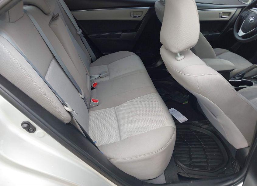 Photo 8 of 2016 Toyota Corolla LE (VIN 5YFBURHE1GP533623)