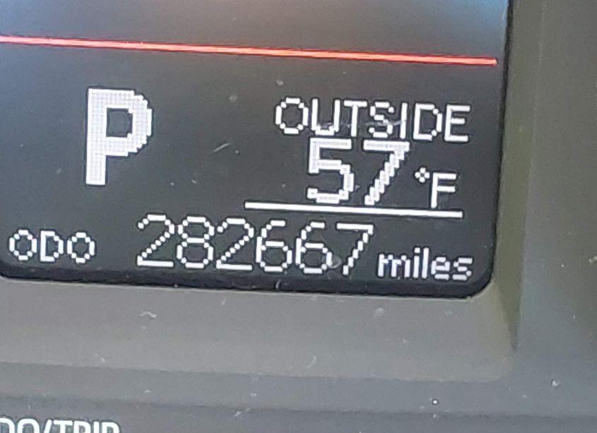 Photo 15 of 2017 Toyota Corolla LE (VIN 5YFBURHE1HP586534)