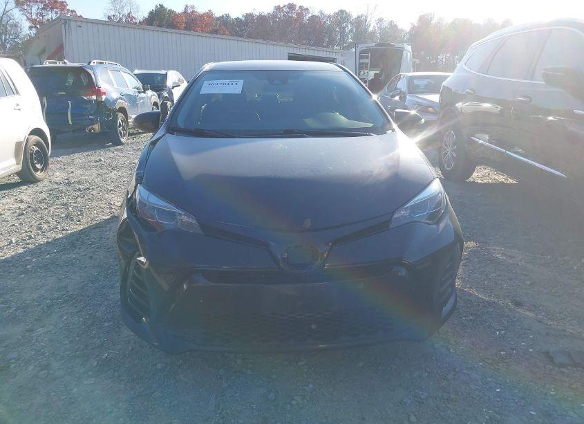 Photo 12 of 2017 Toyota Corolla SE (VIN 5YFBURHE1HP594665)