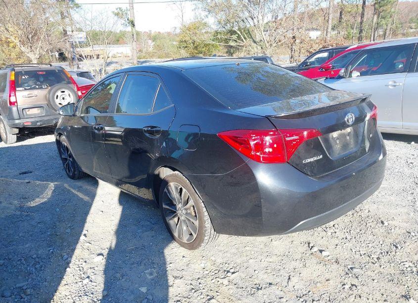 Photo 3 of 2017 Toyota Corolla SE (VIN 5YFBURHE1HP594665)