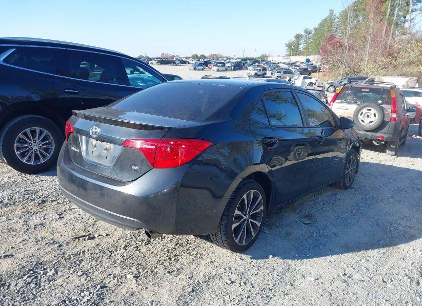 Photo 4 of 2017 Toyota Corolla SE (VIN 5YFBURHE1HP594665)