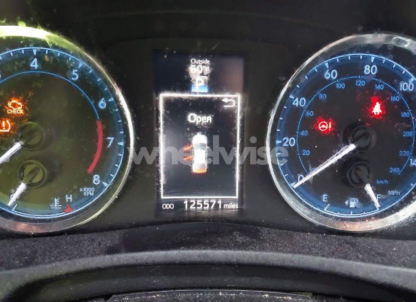 Photo 15 of 2017 Toyota Corolla SE SPECIAL EDITION (VIN 5YFBURHE1HP599770)