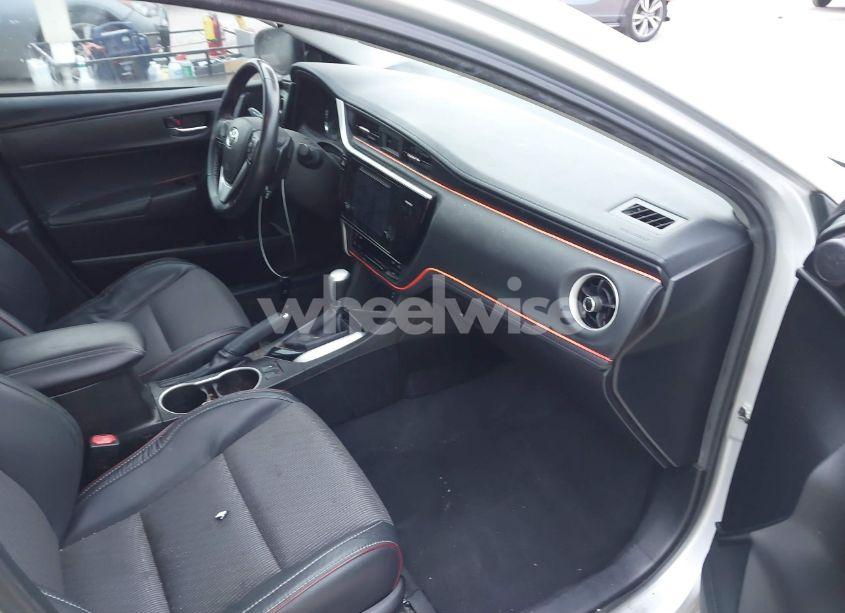 Photo 5 of 2017 Toyota Corolla SE SPECIAL EDITION (VIN 5YFBURHE1HP599770)