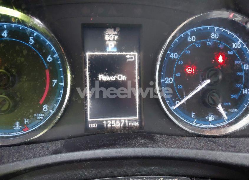 Photo 7 of 2017 Toyota Corolla SE SPECIAL EDITION (VIN 5YFBURHE1HP599770)