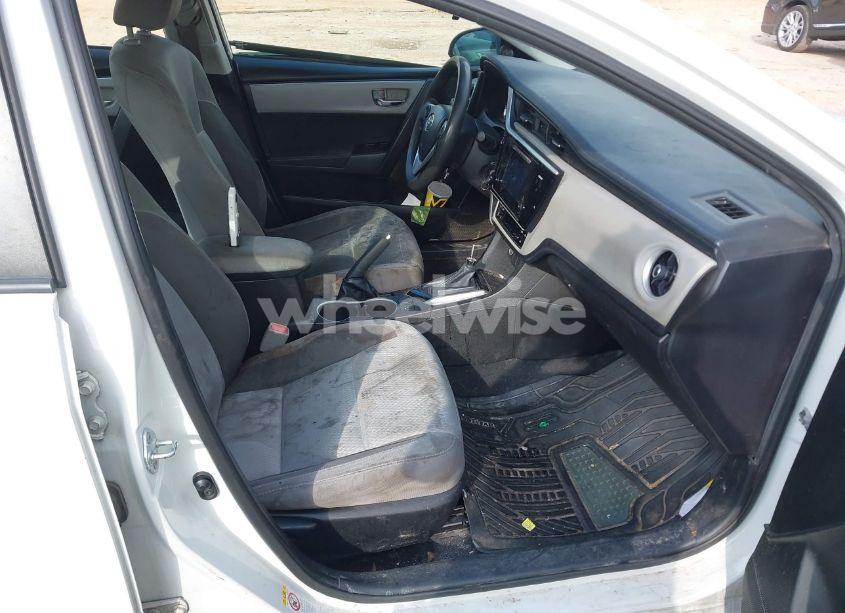 Photo 5 of 2017 Toyota Corolla LE (VIN 5YFBURHE1HP600125)