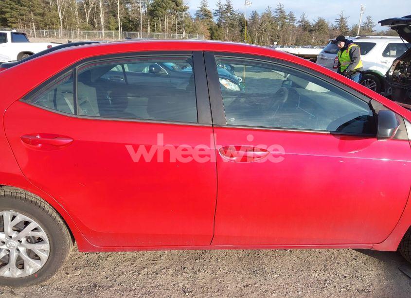 Photo 14 of 2017 Toyota Corolla LE (VIN 5YFBURHE1HP625123)