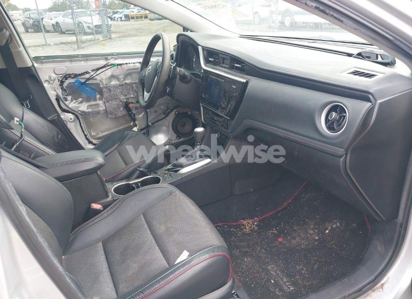 Photo 5 of 2017 Toyota Corolla SE SPECIAL EDITION (VIN 5YFBURHE1HP630449)