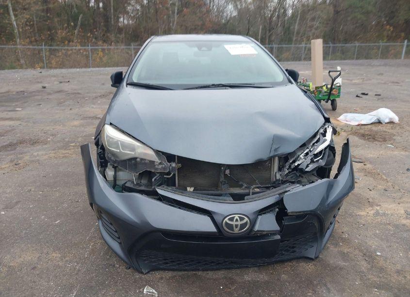 Photo 12 of 2017 Toyota Corolla SE (VIN 5YFBURHE1HP633951)