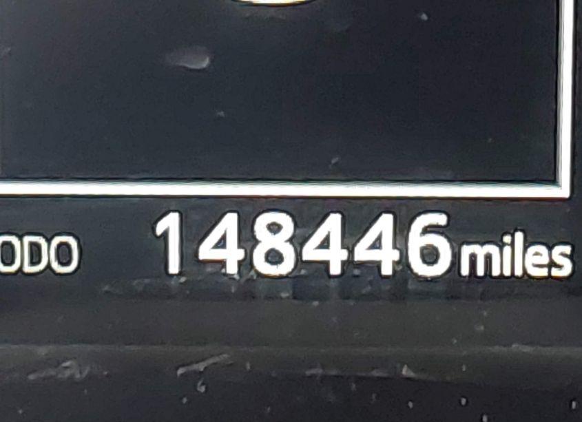 Photo 15 of 2017 Toyota Corolla SE (VIN 5YFBURHE1HP633951)