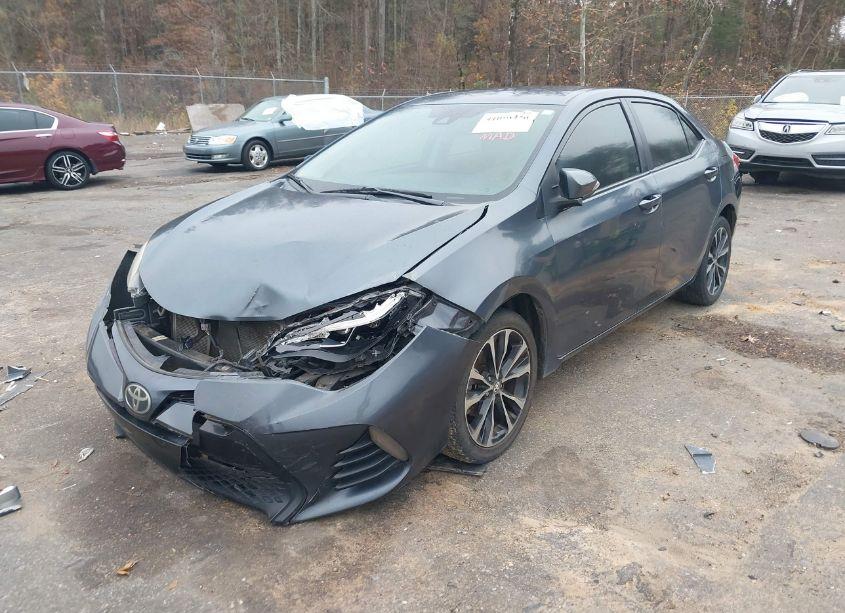 Photo 2 of 2017 Toyota Corolla SE (VIN 5YFBURHE1HP633951)
