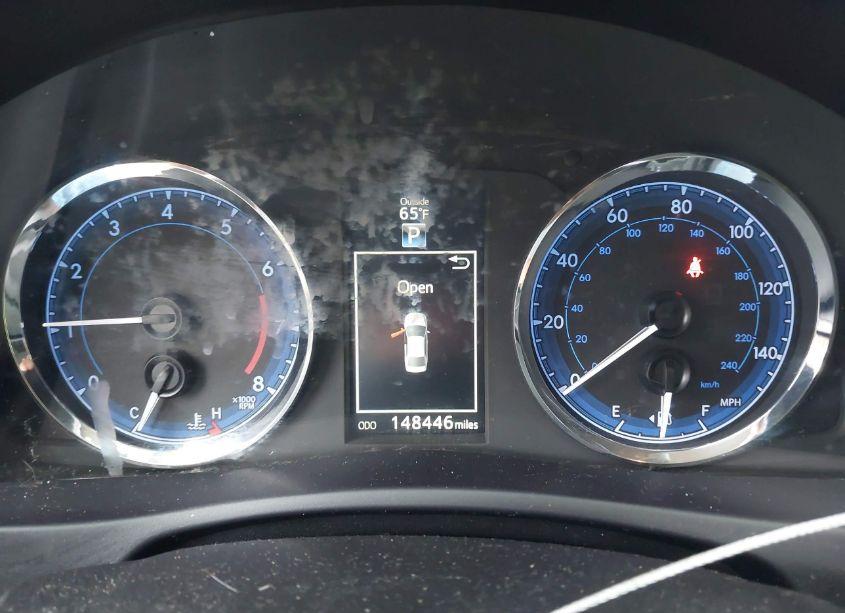 Photo 7 of 2017 Toyota Corolla SE (VIN 5YFBURHE1HP633951)