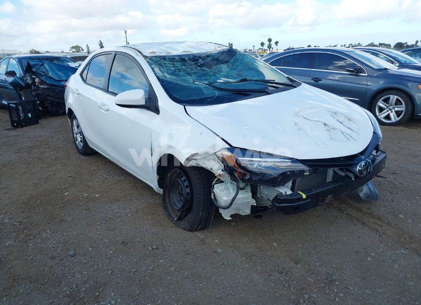 2017 Toyota Corolla L (VIN 5YFBURHE1HP649292) main photo