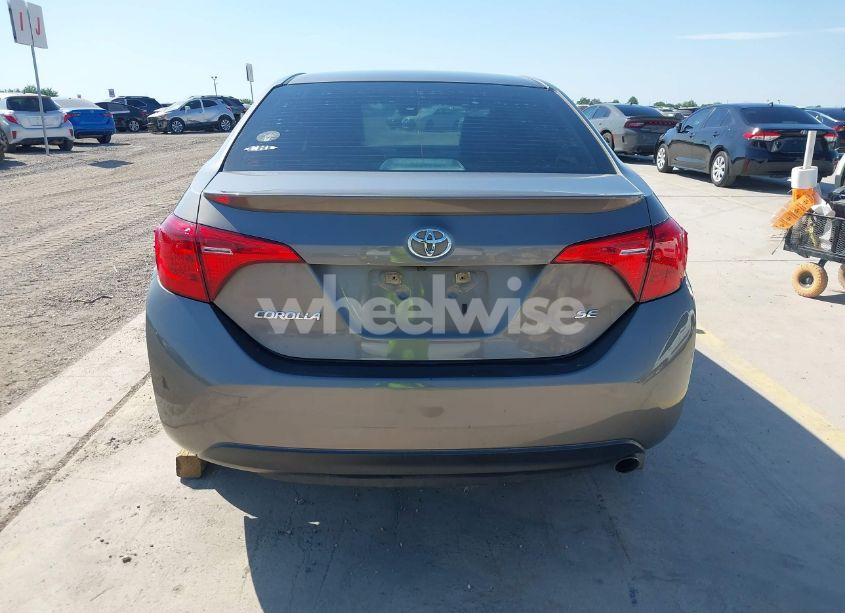 Photo 17 of 2017 Toyota Corolla SE (VIN 5YFBURHE1HP650443)