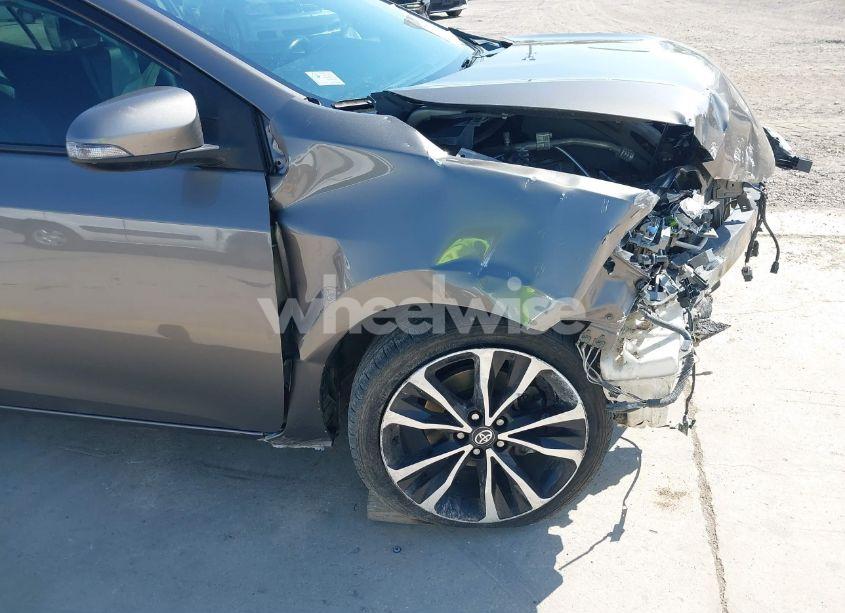 Photo 18 of 2017 Toyota Corolla SE (VIN 5YFBURHE1HP650443)