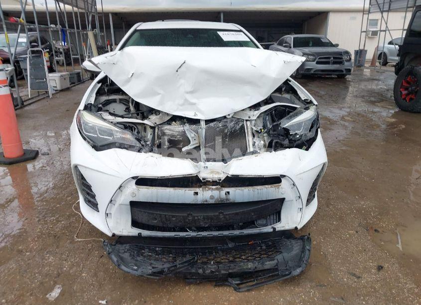 Photo 12 of 2017 Toyota Corolla SE (VIN 5YFBURHE1HP653214)