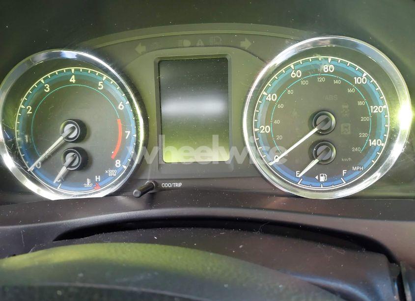 Photo 16 of 2017 Toyota Corolla L (VIN 5YFBURHE1HP666402)