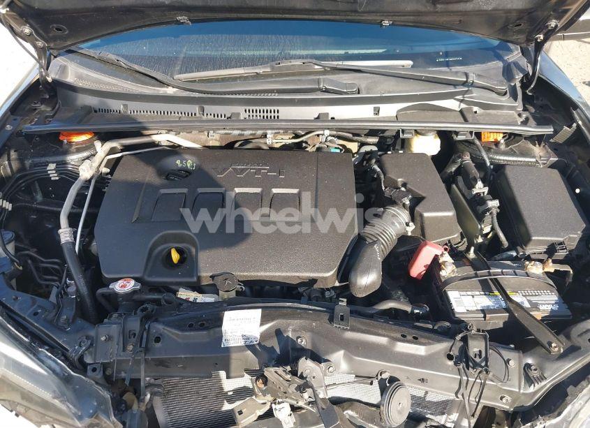 Photo 10 of 2017 Toyota Corolla LE (VIN 5YFBURHE1HP701746)