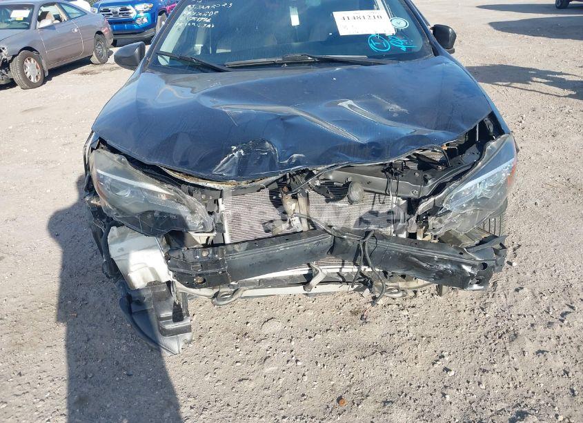 Photo 6 of 2017 Toyota Corolla LE (VIN 5YFBURHE1HP701746)