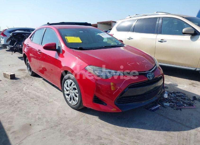 2017 Toyota Corolla LE (VIN 5YFBURHE1HP711919) main photo