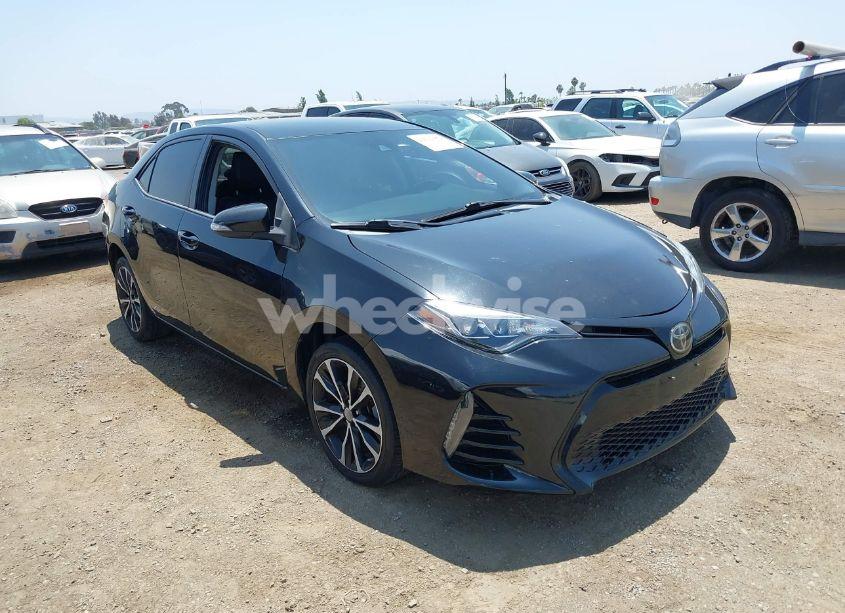 2017 Toyota Corolla SE (VIN 5YFBURHE1HP712536) main photo
