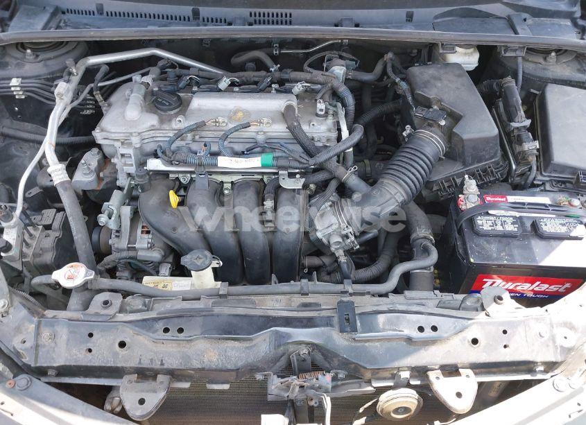 Photo 6 of 2017 Toyota Corolla SE (VIN 5YFBURHE1HP712536)