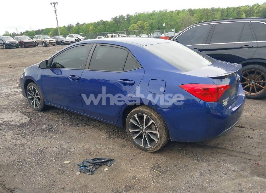 Photo 3 of 2017 Toyota Corolla SE (VIN 5YFBURHE1HP713489)