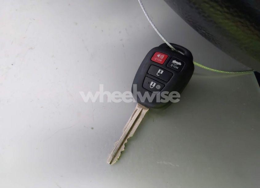 Photo 11 of 2017 Toyota Corolla LE (VIN 5YFBURHE1HP714562)